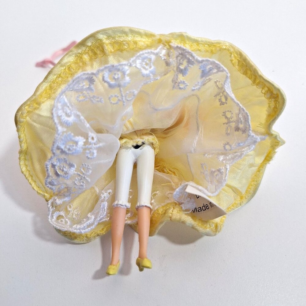 Enesco Snow White Christmas Ornament Vintage READ - Picture 8 of 13